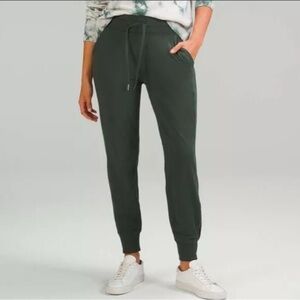 Lululemon pants